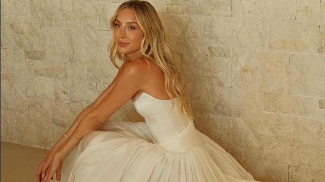 Your wedding day in Dubai is planned. Now let us plan your skin.